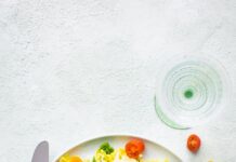 건강한 삶을 위한 식습관과 운동 vegetable salad